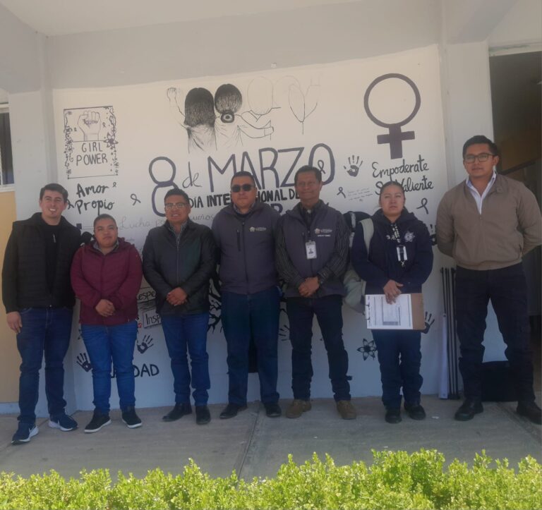 En el COBAEP Plantel 32 de Santiago Coltzingo se llevó a cabo la plática “Amor Inteligente”, dirigida a las y los estudiantes del plantel, con el objetivo de fomentar relaciones sanas y la prevención de la violencia.